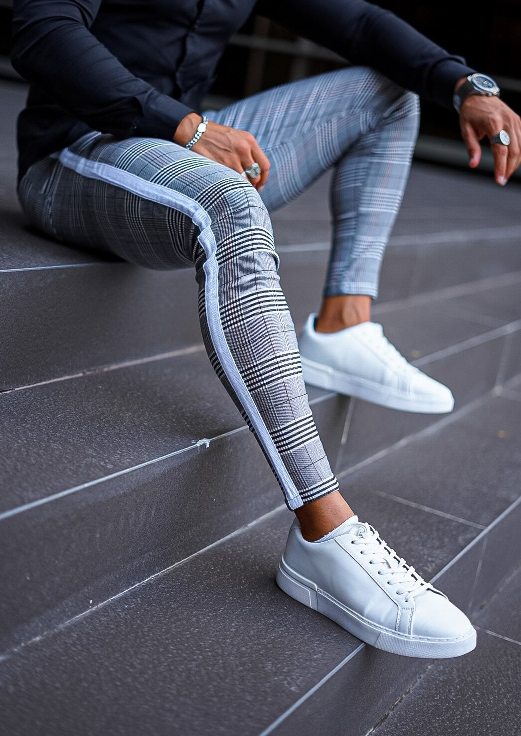 Grey Stretch Pants – White Stripe